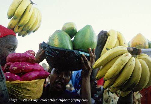 Fruit vendors 